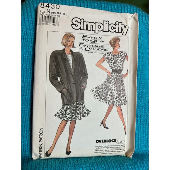 Simplicity Sewing pattern 8430 suit power blazer circle skirt top - Picture 1 of 5